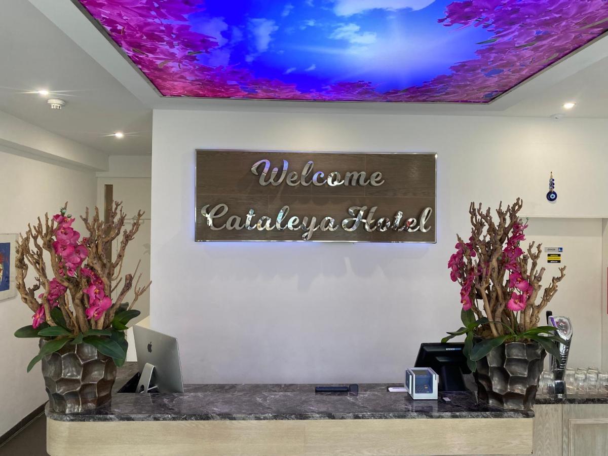 Hotel Cataleya อัลเมียเรอ ภายนอก รูปภาพ